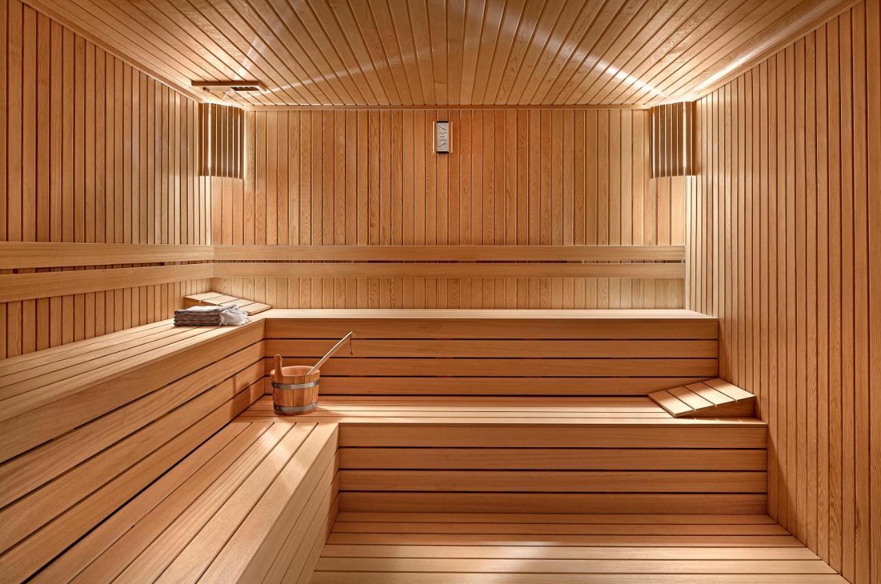 Wanda Vista Istanbul Hotel Bagian luar foto A modern Finnish sauna