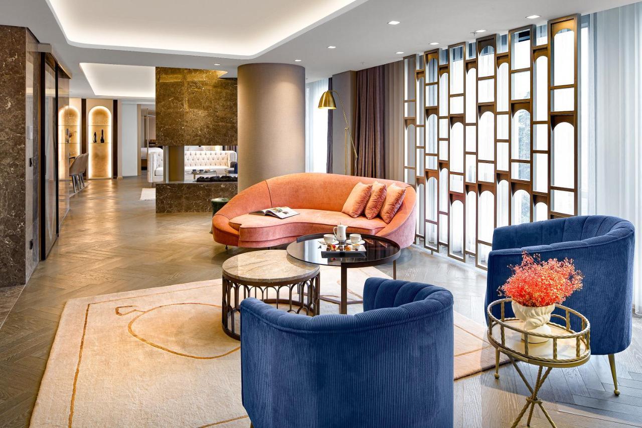 Wanda Vista Istanbul Hotel Bagian luar foto The lounge at the 100 Queen's Gate