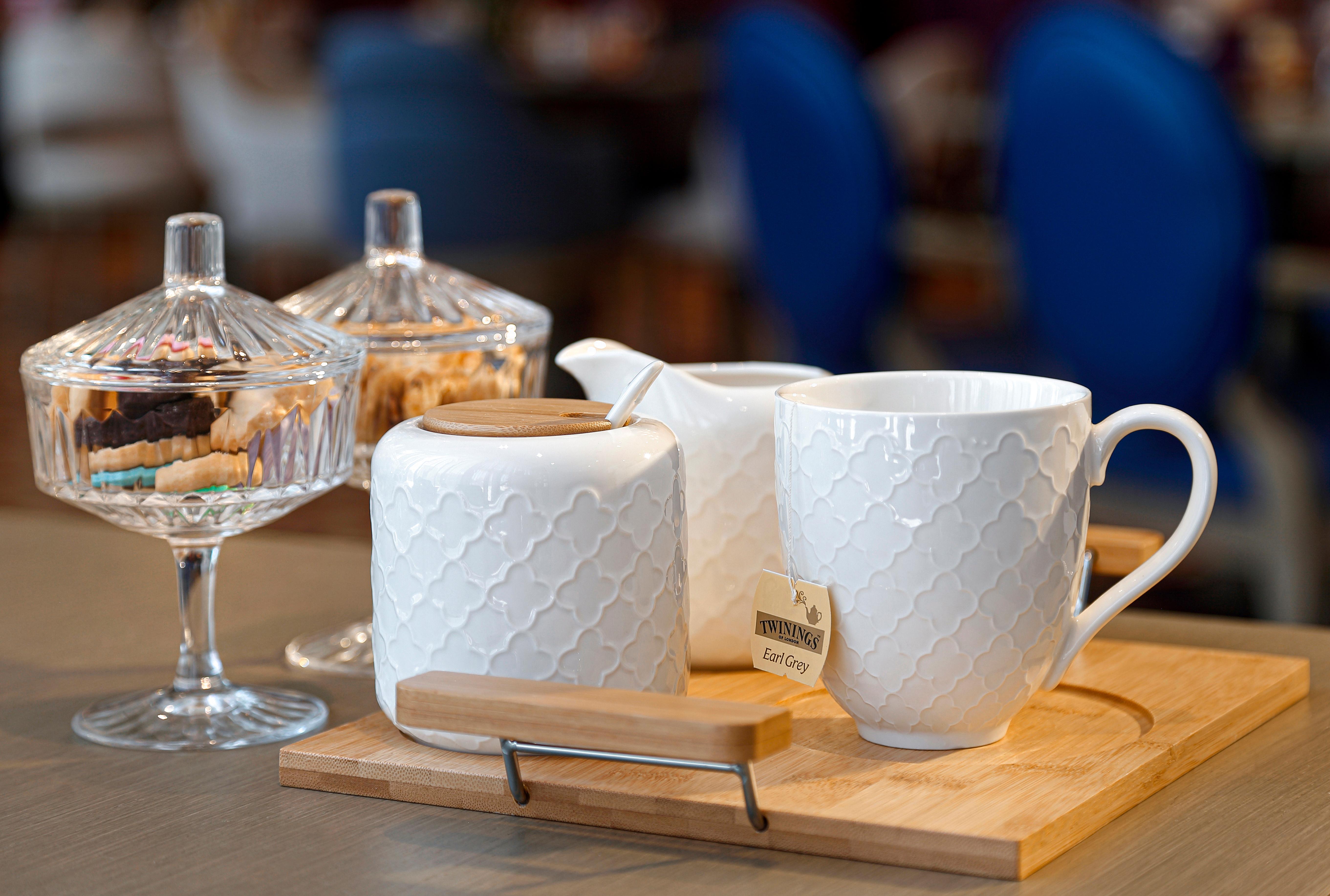 Wanda Vista Istanbul Hotel Bagian luar foto Tea service